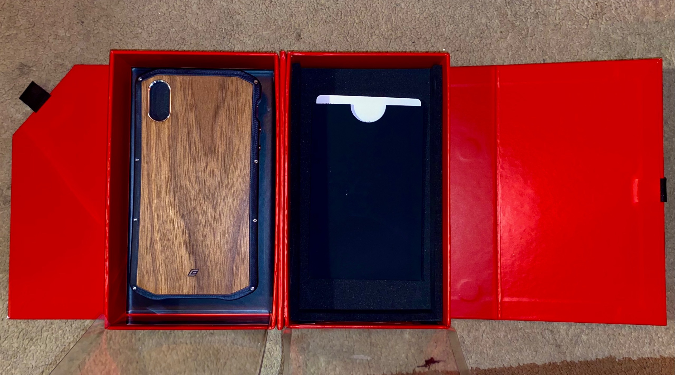 قاب دست ساز چوب و فولاد المنت کیس امریکا