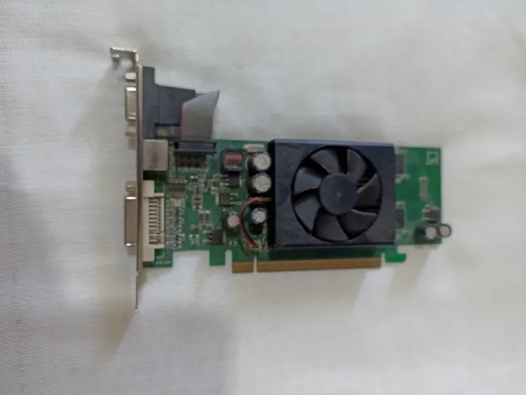 کارت گرافیک 8400s ظرفیت 256 مگابایت