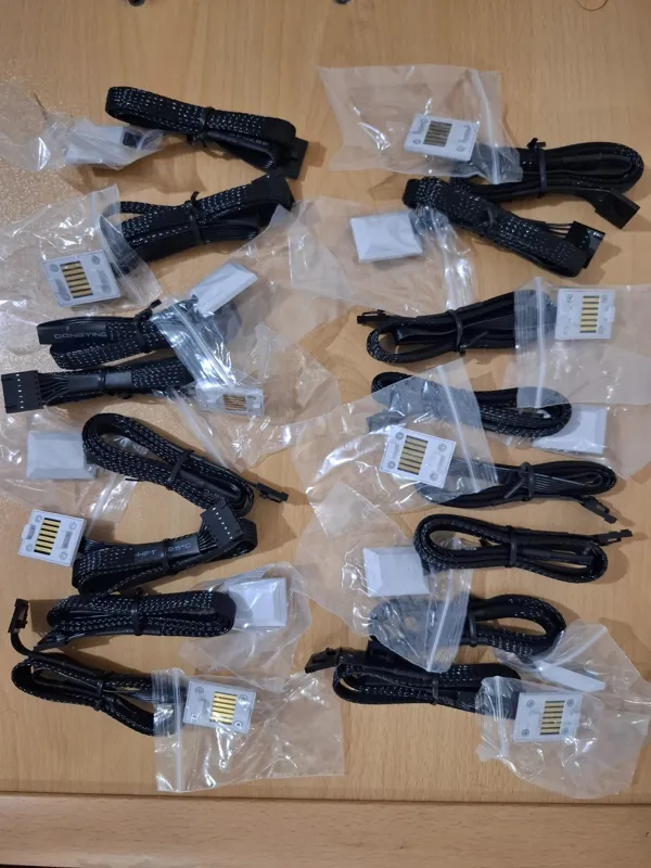 کابل فنهای Lian Li