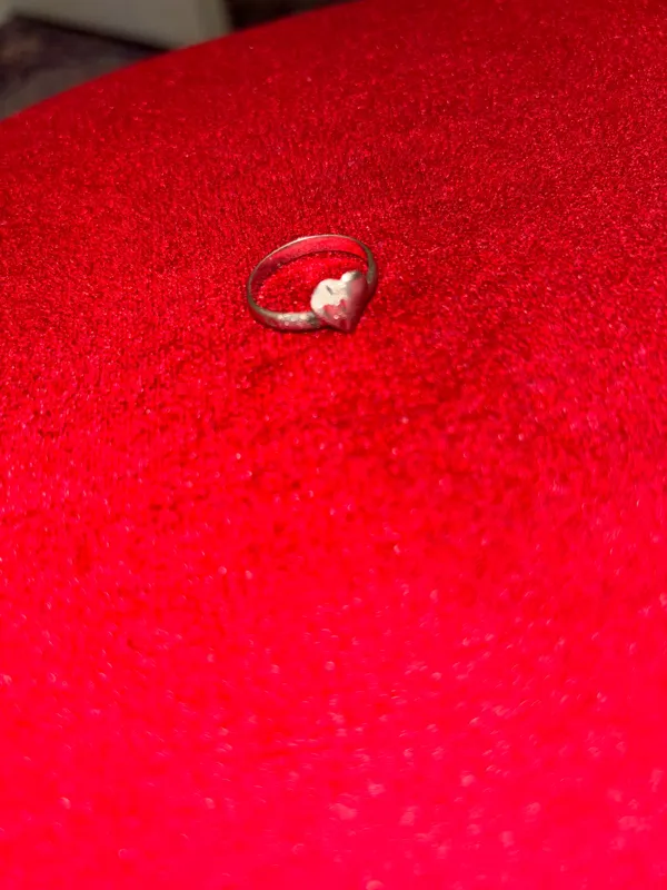 انگشتر طرح لاو(قلب)