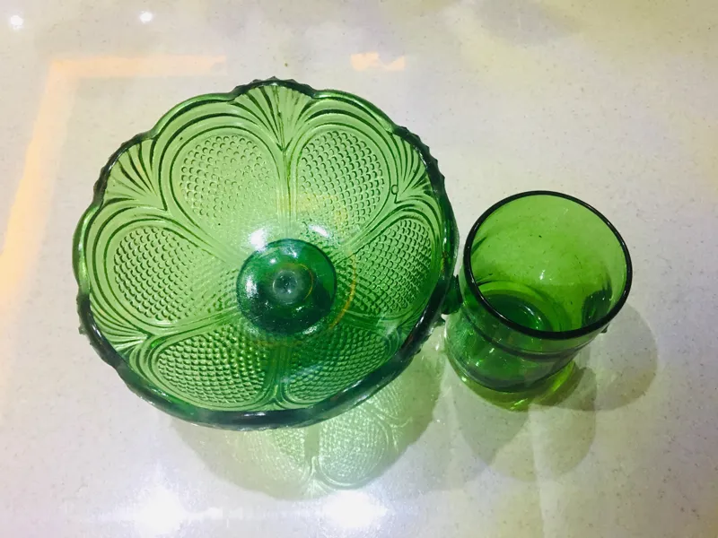 سِت آجیل خوری و لیوان بسیار قدیمی