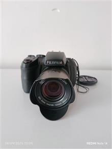 FUJIFILM