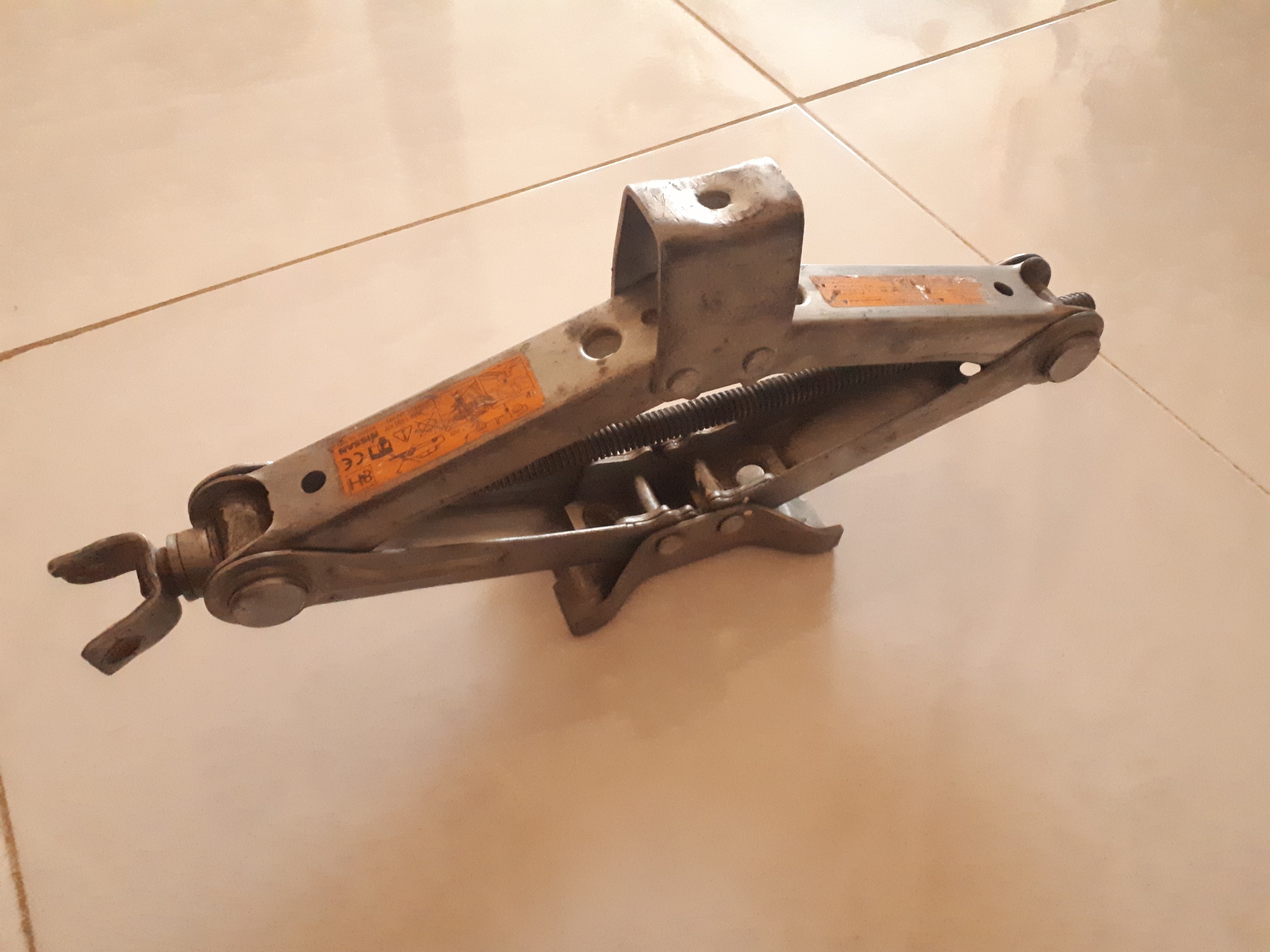جک نیسان ژاپن استوک