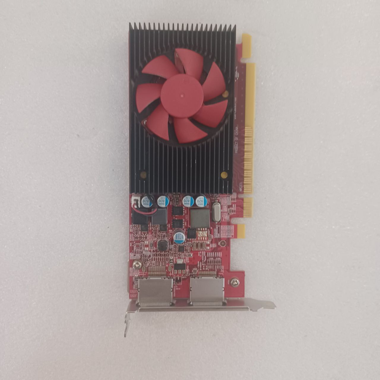 گرافیک مینی کیس AMD Radeon R7 200 2G