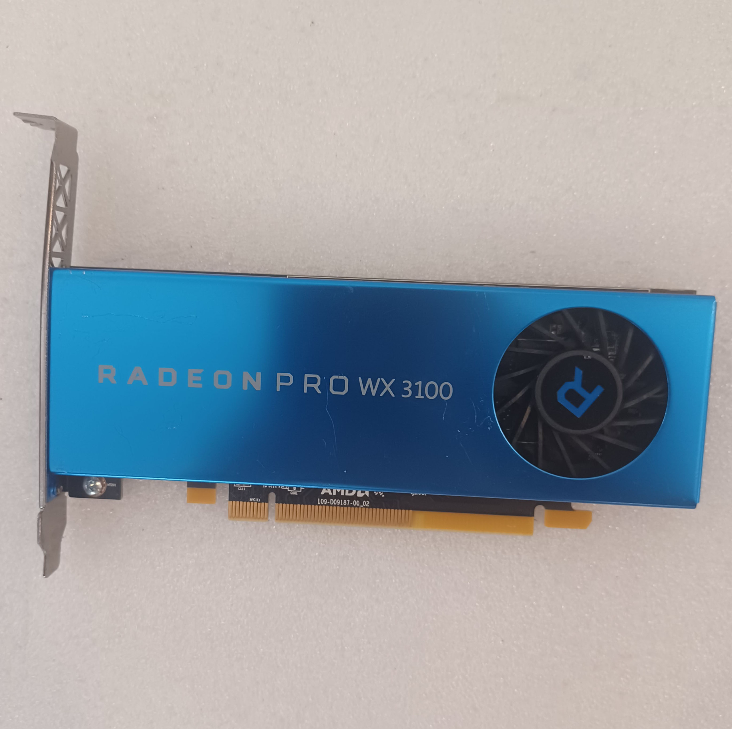 گرافیک مینی کیس AMD Radeon Pro WX3100 4G