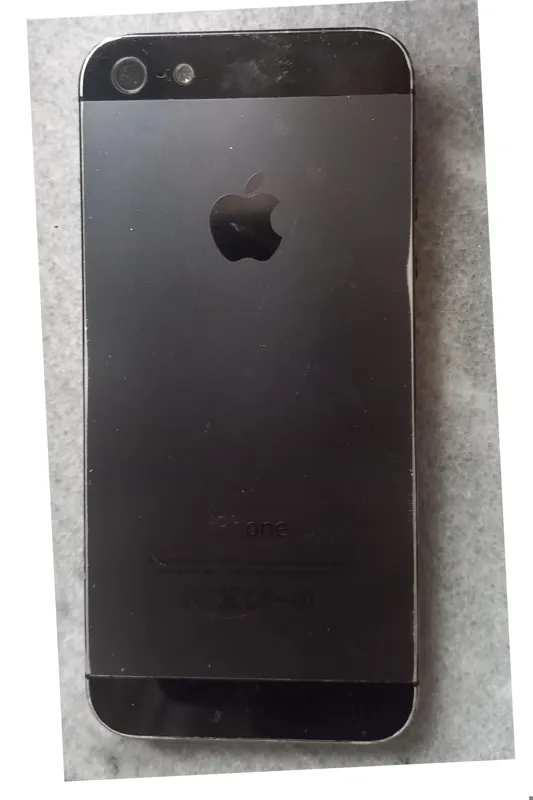 ایفون iPhone 5