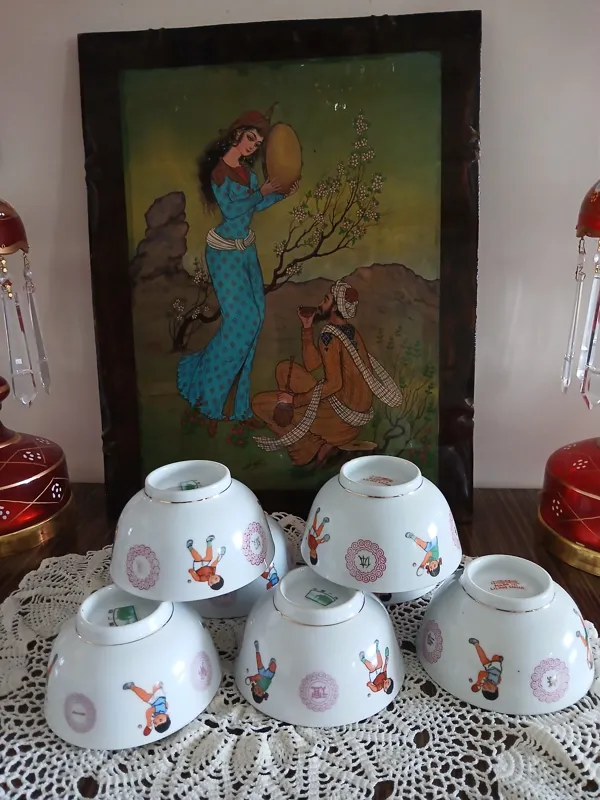 پیاله قدیمی نوستالژی