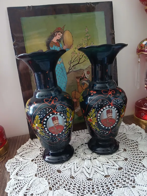 گلدان بسیار قدیمی شاه عباسی
